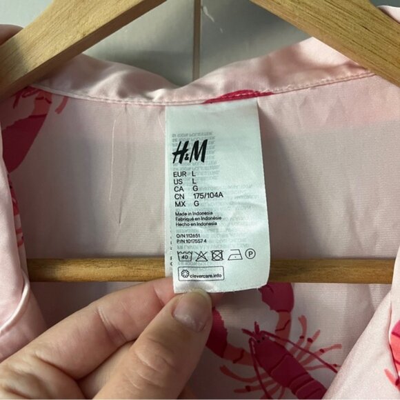 H&M Lobster Print Satin Pajamas - Picture 5 of 13